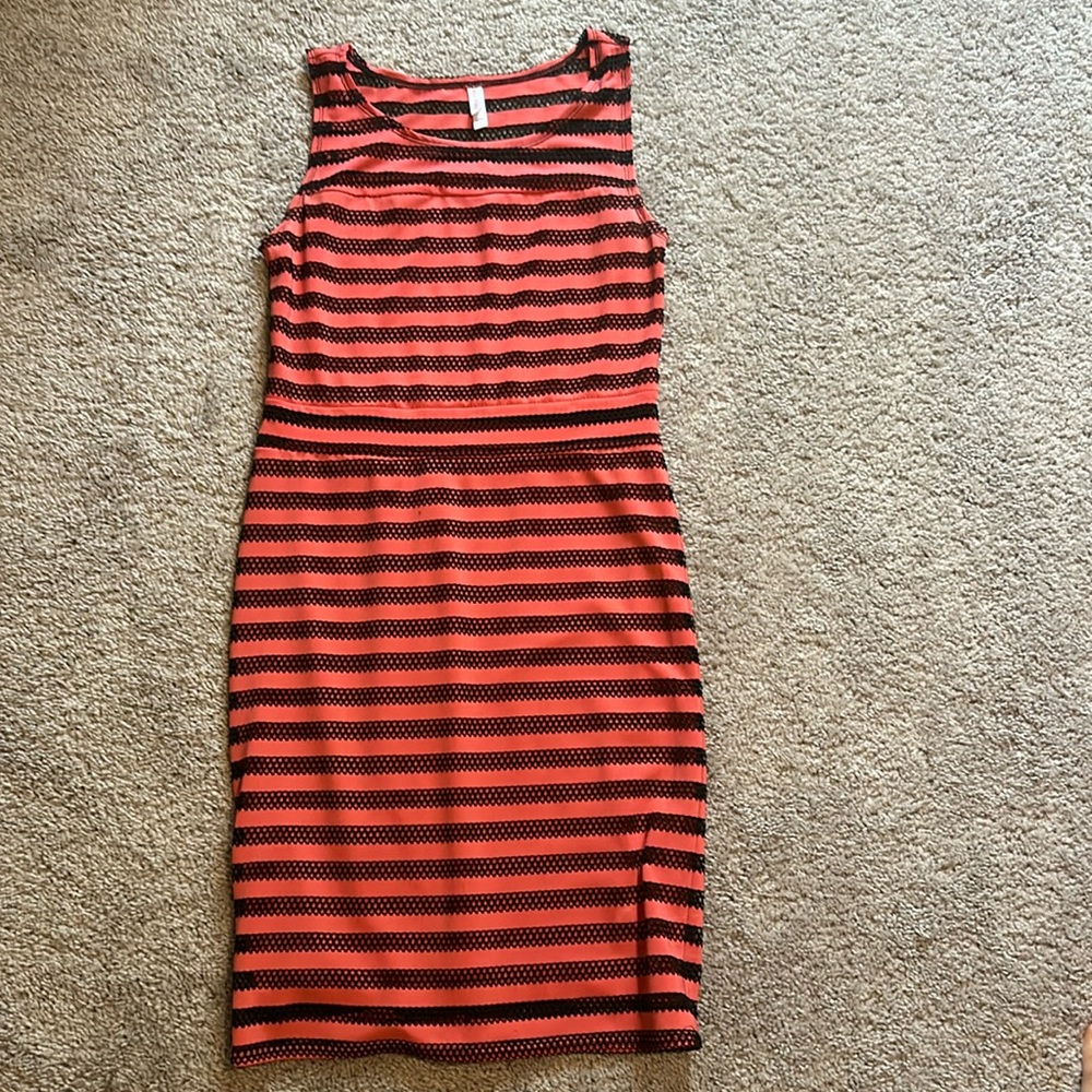 Women’s dress
